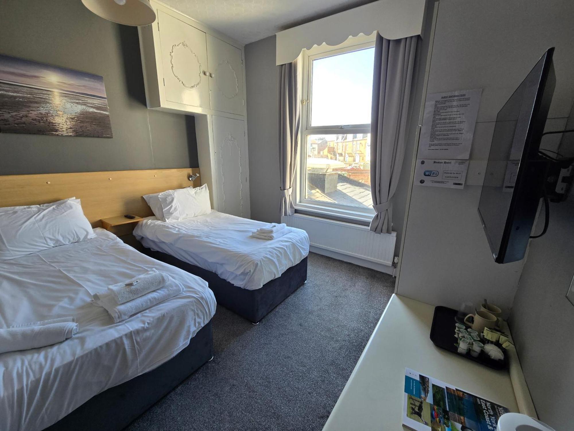 Отель Boston 3*